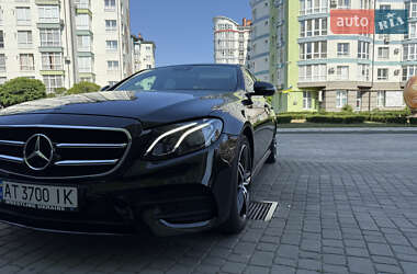 Седан Mercedes-Benz E-Class 2017 в 