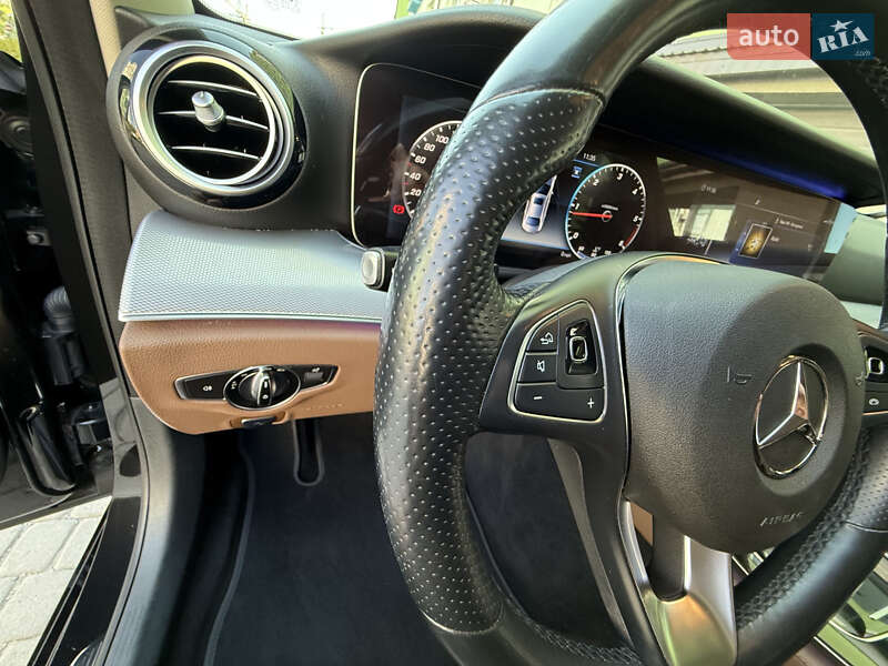 Седан Mercedes-Benz E-Class 2017 в Івано-Франківську фото 22 Седан Mercedes-Benz E-Class 2017 в Івано-Франківську
