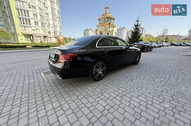Седан Mercedes-Benz E-Class 2017 в 