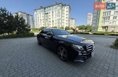 Седан Mercedes-Benz E-Class 2017 в 