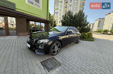 Седан Mercedes-Benz E-Class 2017 в 