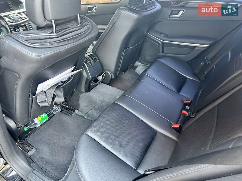 Седан Mercedes-Benz E-Class 2011 в Бучі