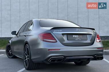 Седан Mercedes-Benz E-Class 2018 в 