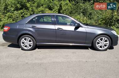 Седан Mercedes-Benz E-Class 2009 в Днепре