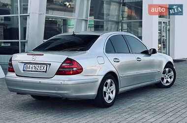 Седан Mercedes-Benz E-Class 2002 в 
