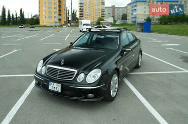 Седан Mercedes-Benz E-Class 2002 в Киеве