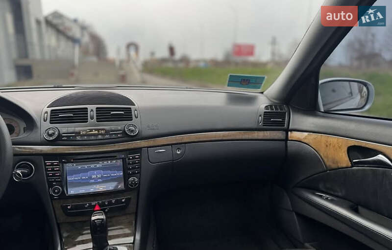 Седан Mercedes-Benz E-Class 2002 в Тернополі