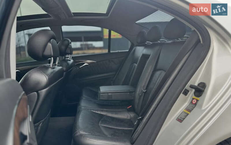 Седан Mercedes-Benz E-Class 2002 в Тернополі