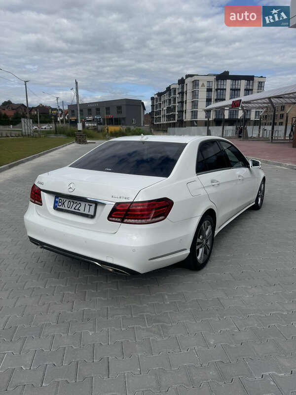 Седан Mercedes-Benz E-Class 2015 в Рівному