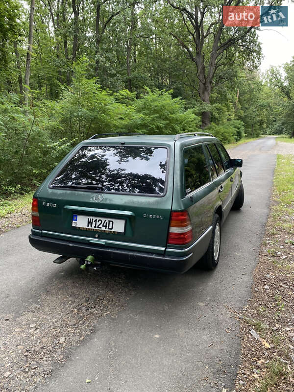Универсал Mercedes-Benz E-Class 1995 в Попельне
