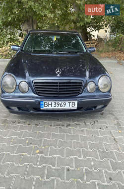 Седан Mercedes-Benz E-Class 2000 в Одессе