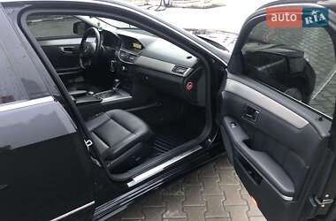 Седан Mercedes-Benz E-Class 2010 в 