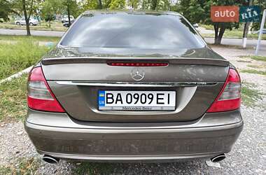 Седан Mercedes-Benz E-Class 2007 в 