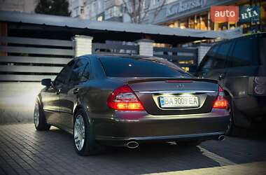 Седан Mercedes-Benz E-Class 2007 в 