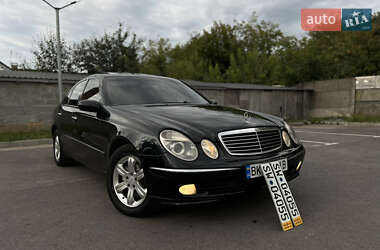 Седан Mercedes-Benz E-Class 2003 в Львові