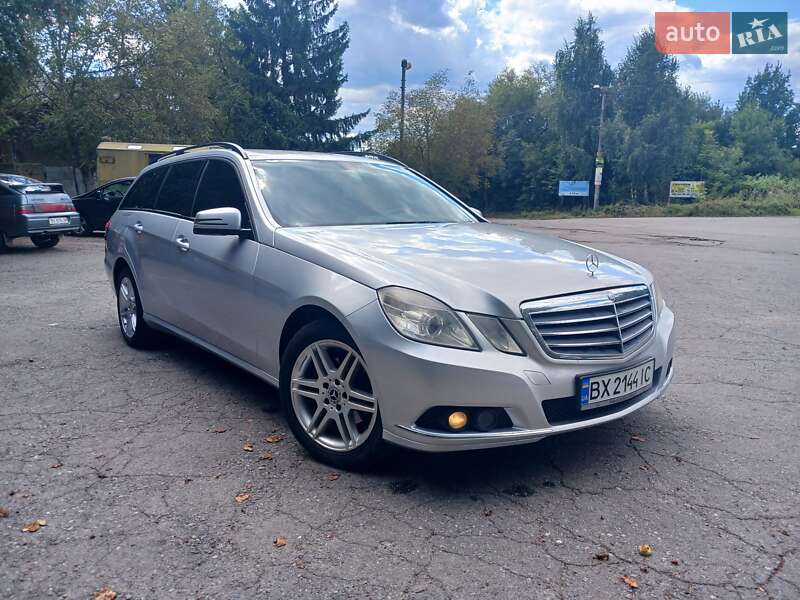 Универсал Mercedes-Benz E-Class 2010 в 