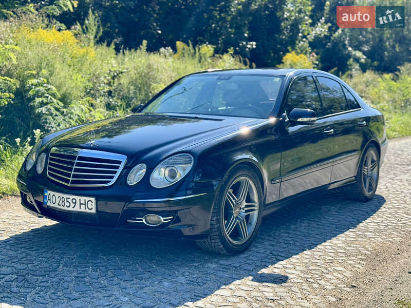Седан Mercedes-Benz E-Class 2007 в Иршаве