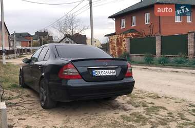 Седан Mercedes-Benz E-Class 2002 в 