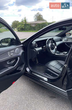 Седан Mercedes-Benz E-Class 2018 в  фото 23 Седан Mercedes-Benz E-Class 2018 в