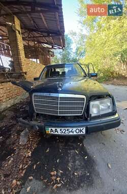 Универсал Mercedes-Benz E-Class 1993 в Новониколаевке