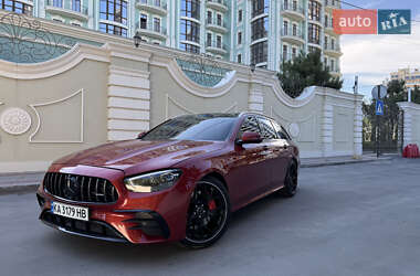 Универсал Mercedes-Benz E-Class 2017 в 