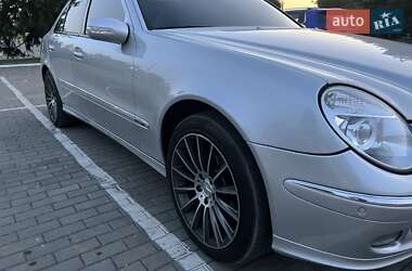 Седан Mercedes-Benz E-Class 2003 в 