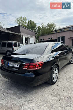 Седан Mercedes-Benz E-Class 2010 в 