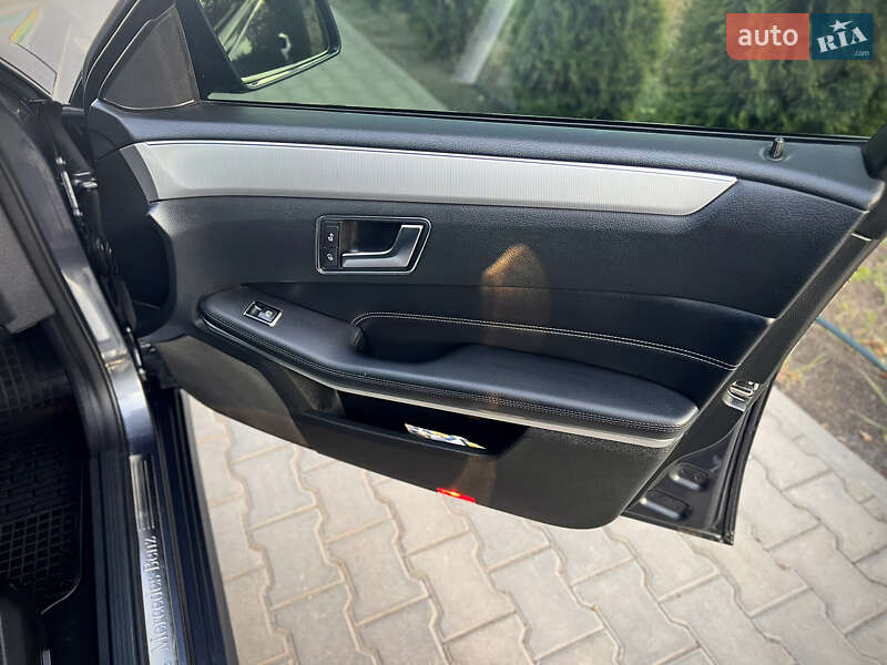 Седан Mercedes-Benz E-Class 2014 в Кривому Розі