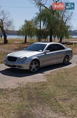 Седан Mercedes-Benz E-Class 2002 в Миколаєві