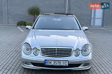 Седан Mercedes-Benz E-Class 2002 в 