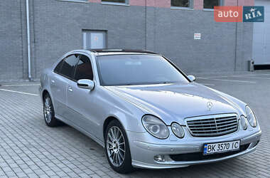Седан Mercedes-Benz E-Class 2002 в Костопілі