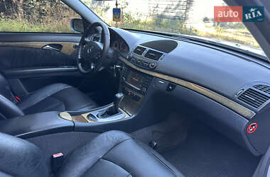 Седан Mercedes-Benz E-Class 2002 в 