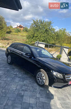Универсал Mercedes-Benz E-Class 2017 в 