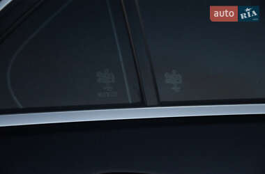Седан Mercedes-Benz E-Class 2015 в 