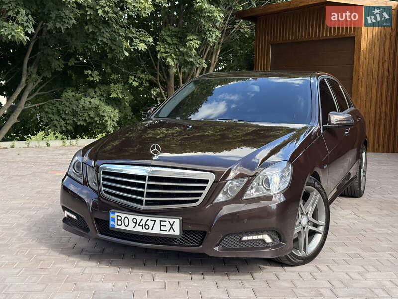 Седан Mercedes-Benz E-Class 2009 в Тернополе