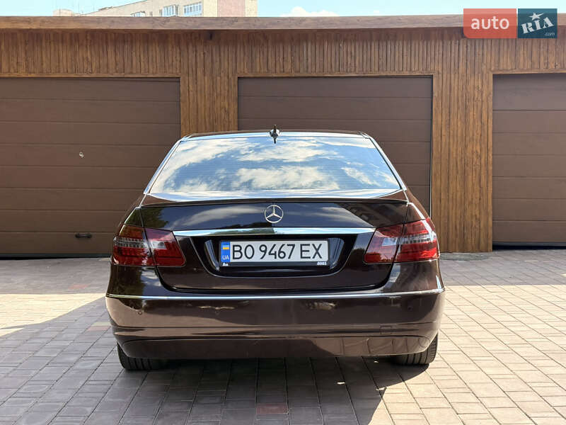 Седан Mercedes-Benz E-Class 2009 в Тернополе