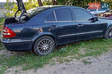 Седан Mercedes-Benz E-Class 2003 в 