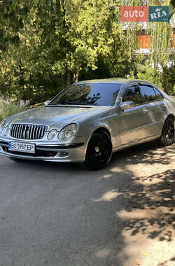 Седан Mercedes-Benz E-Class 2002 в Косові