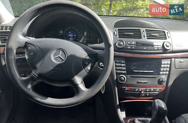 Седан Mercedes-Benz E-Class 2005 в 