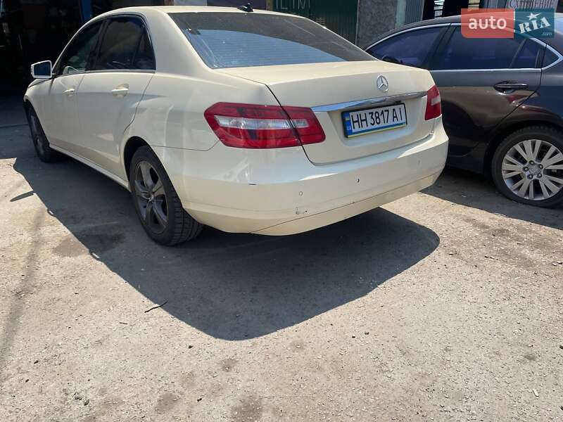 Седан Mercedes-Benz E-Class 2012 в Чорноморську