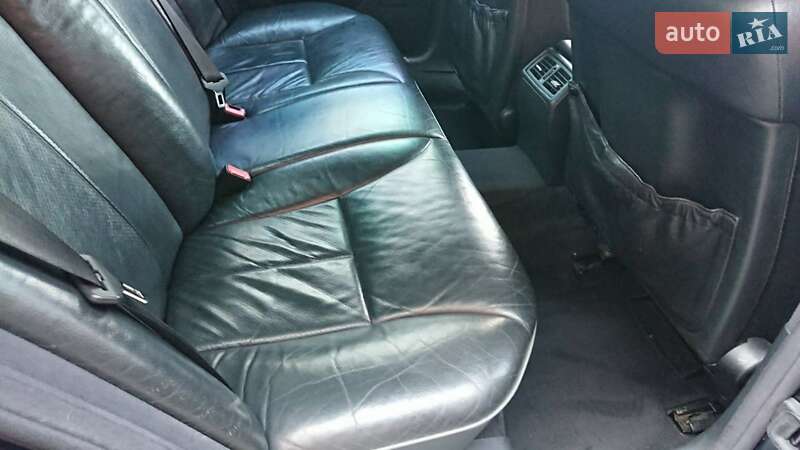 Седан Mercedes-Benz E-Class 2000 в Черкассах