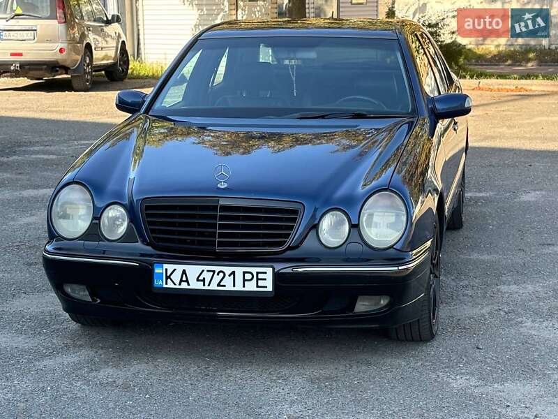 Седан Mercedes-Benz E-Class 2000 в Києві
