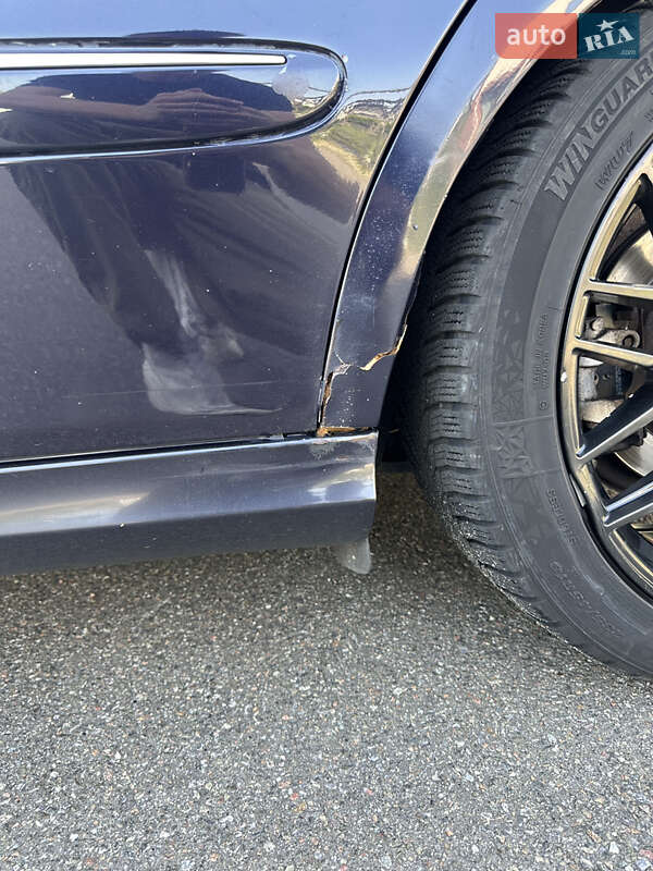 Седан Mercedes-Benz E-Class 2004 в Хотові