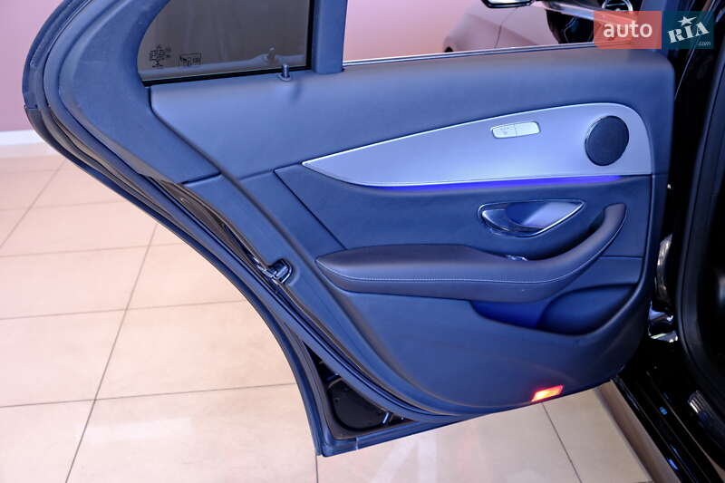 Седан Mercedes-Benz E-Class 2017 в Одессе фото 52 Седан Mercedes-Benz E-Class 2017 в Одессе