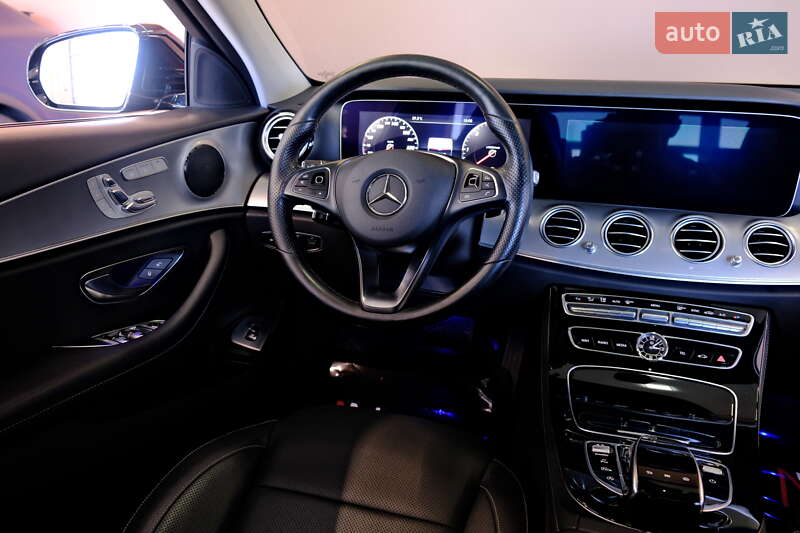 Седан Mercedes-Benz E-Class 2017 в Одессе фото 65 Седан Mercedes-Benz E-Class 2017 в Одессе