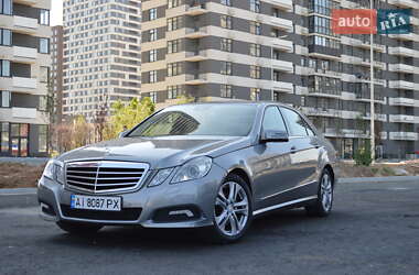 Седан Mercedes-Benz E-Class 2010 в Києві