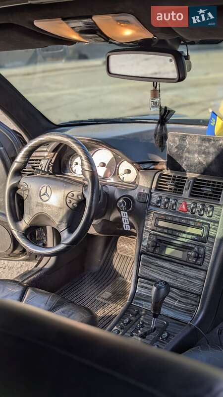 Седан Mercedes-Benz E-Class 1998 в Запорожье