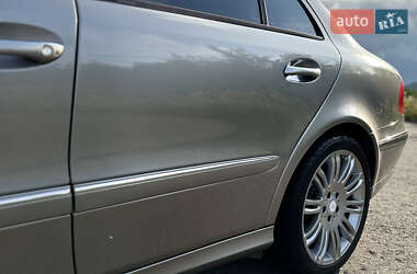 Седан Mercedes-Benz E-Class 2007 в 