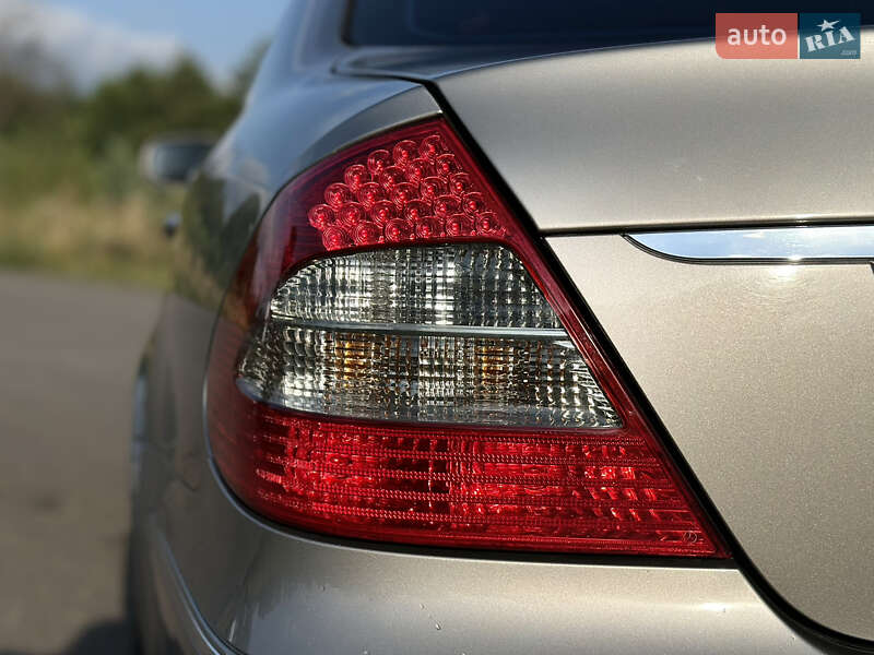 Седан Mercedes-Benz E-Class 2007 в Трускавці