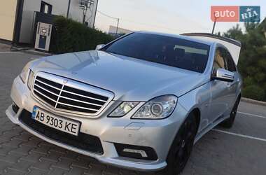 Седан Mercedes-Benz E-Class 2010 в Виннице